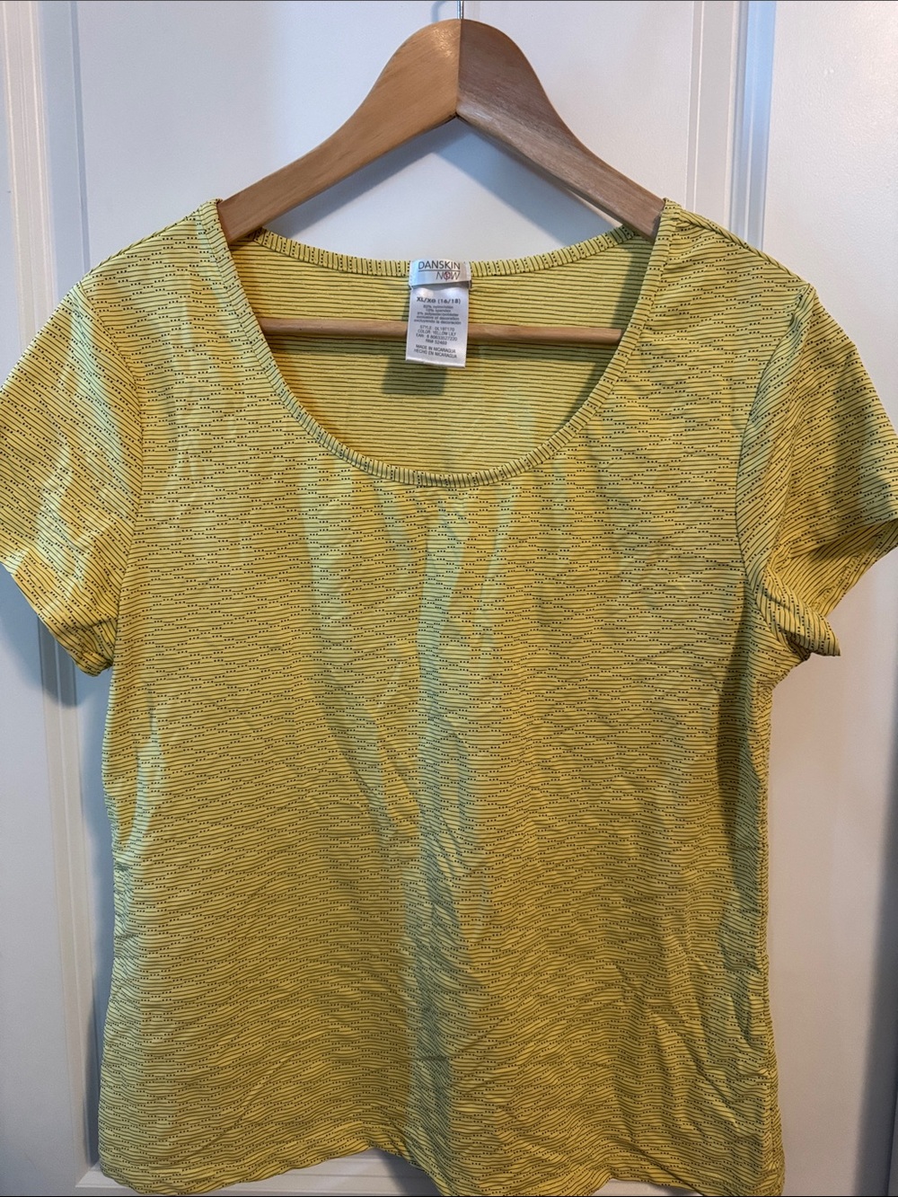Danskin Yellow Scoop Neck Short Sleeve Tee